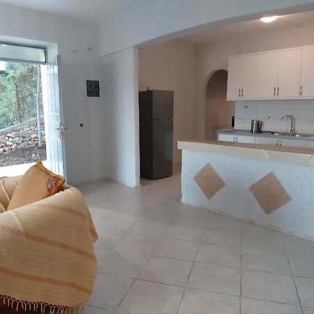 Toma's Sarandë