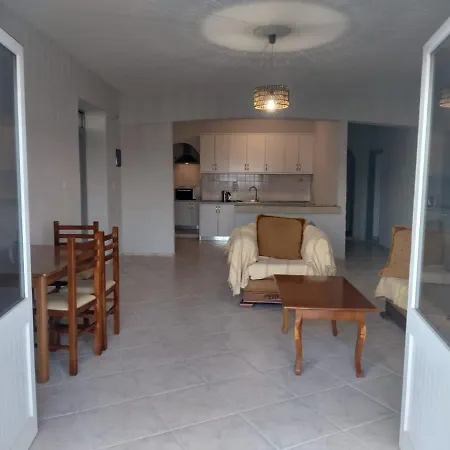 Apartment Toma's *