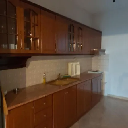 Toma's Sarandë